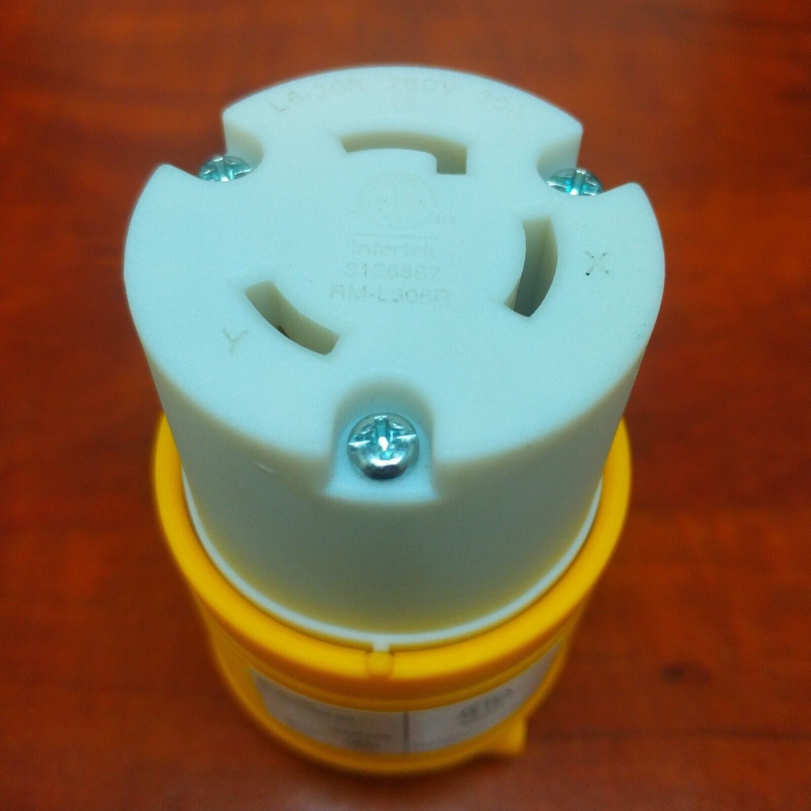 Female Twist-Lock Power Cord Plug NEMA L6-30R, 30A, 250V, 60Hz, 7500W